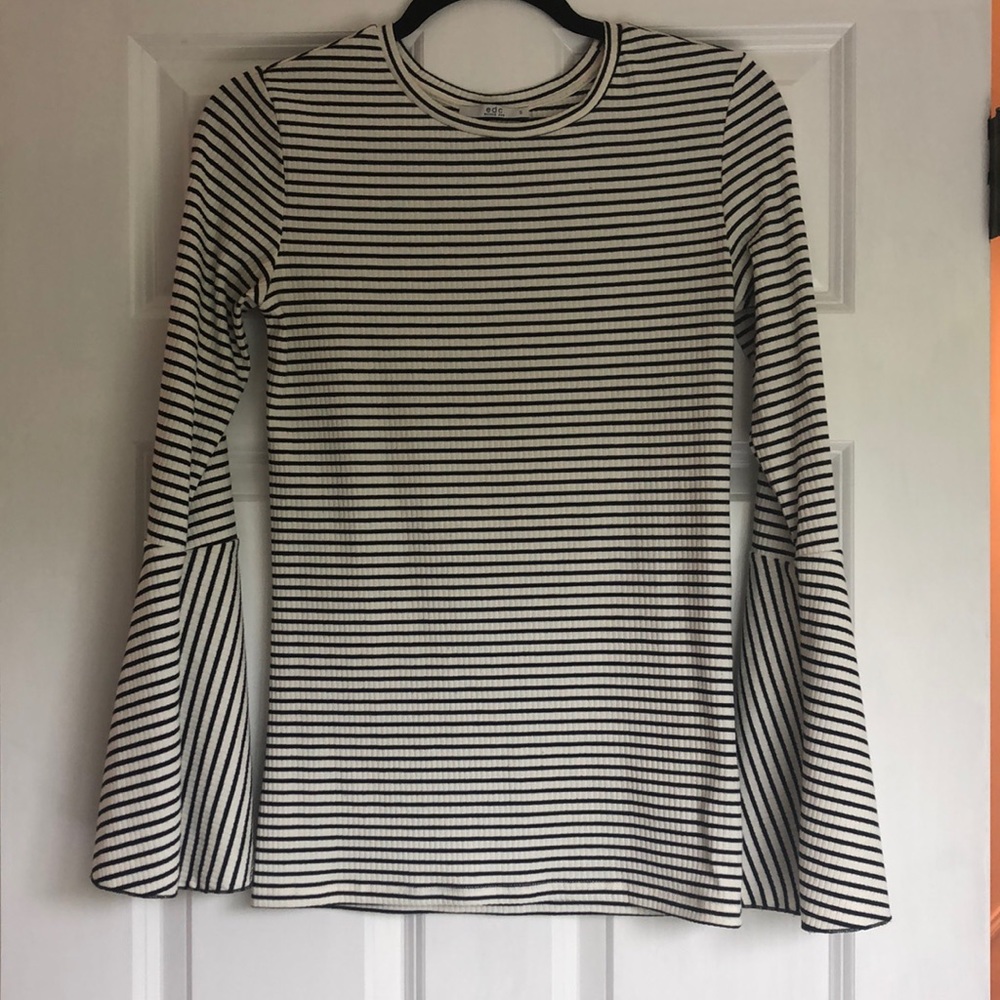 Long sleeve top